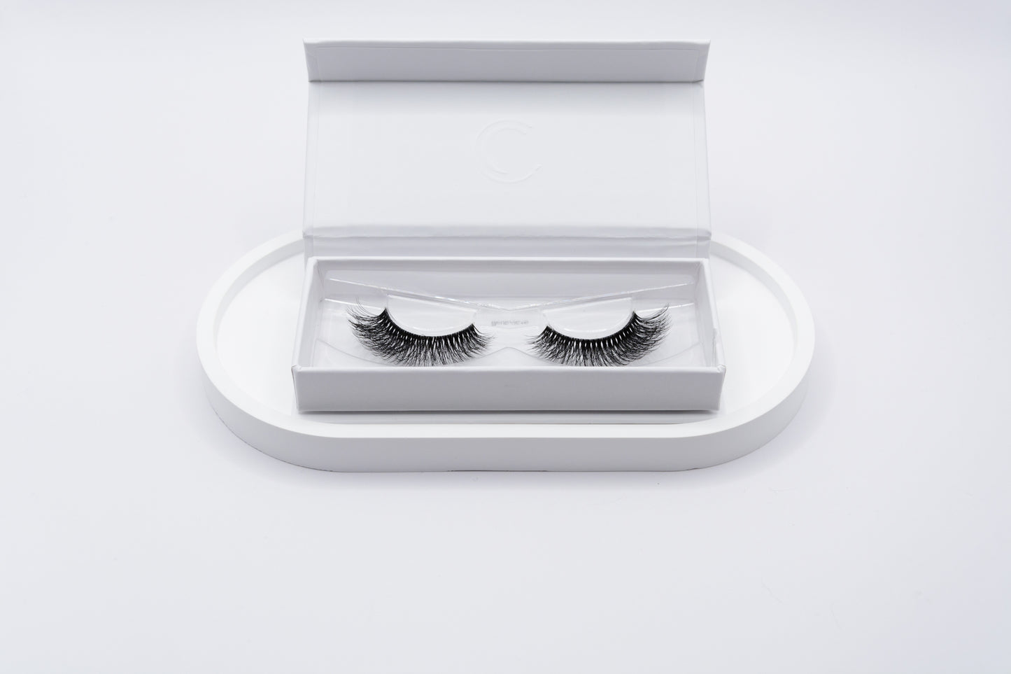 CÍLS Genevieve Strip Lash