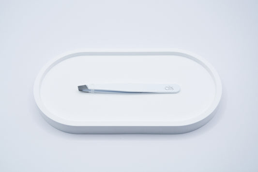 CÍLS Slant Tweezer