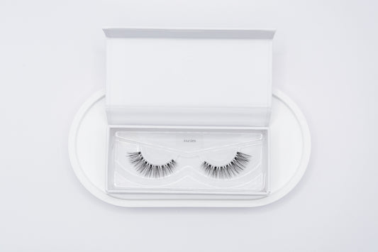 CÍLS Lourdes Strip Lashes
